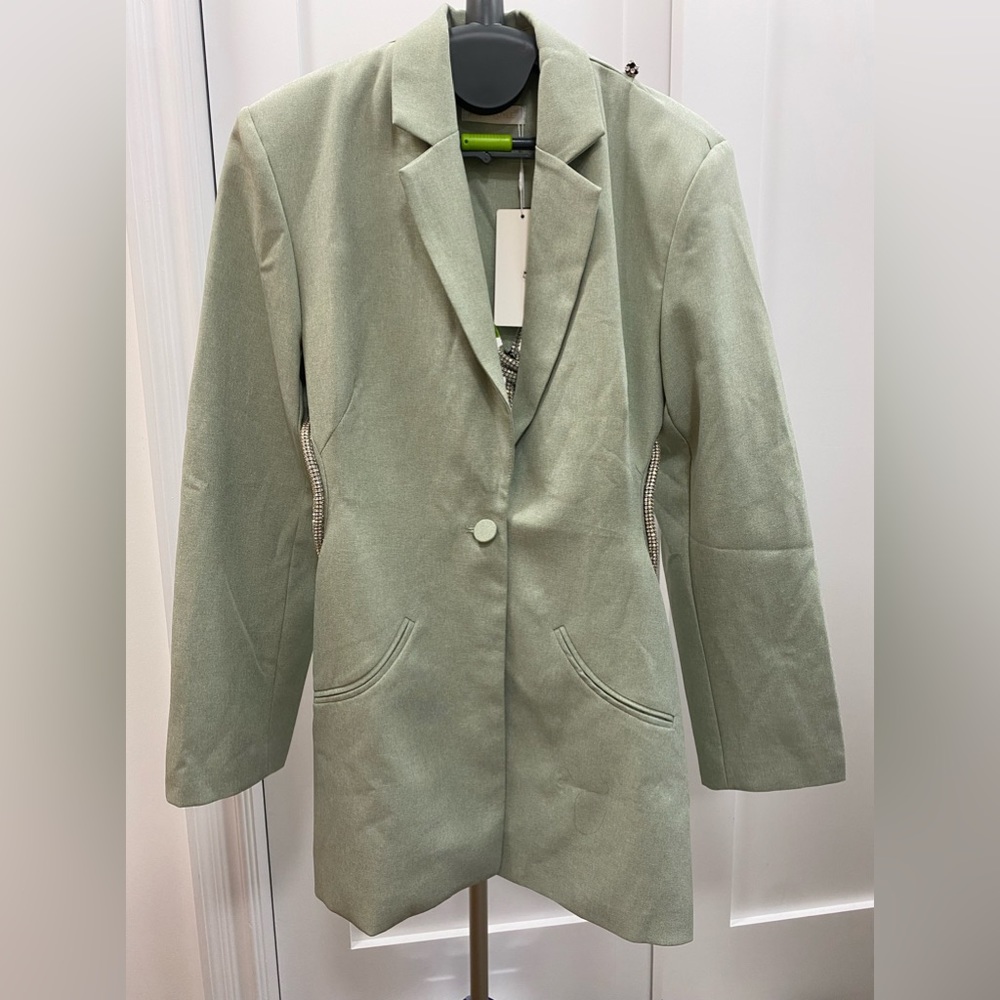 Linen Backless Embellished Blazer